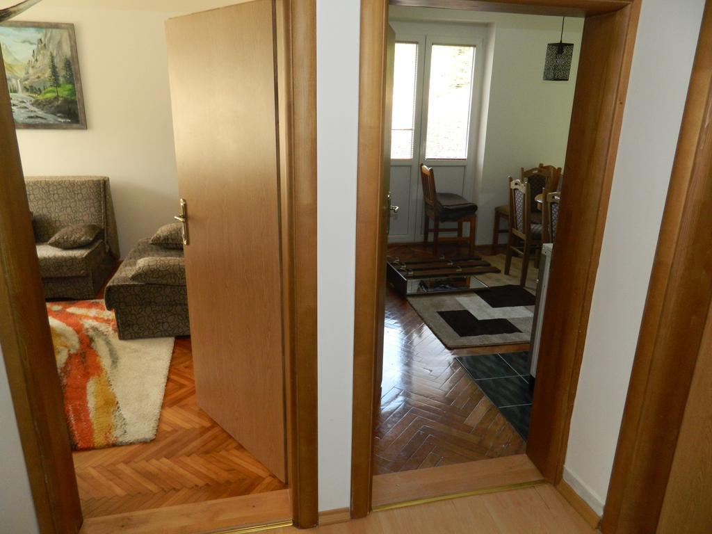 Apartman Sutjeska تجينتيستيه المظهر الخارجي الصورة