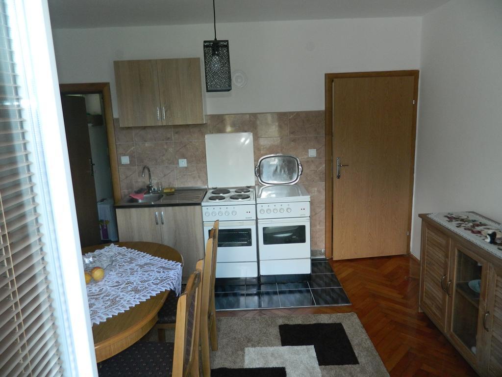 Apartman Sutjeska تجينتيستيه المظهر الخارجي الصورة