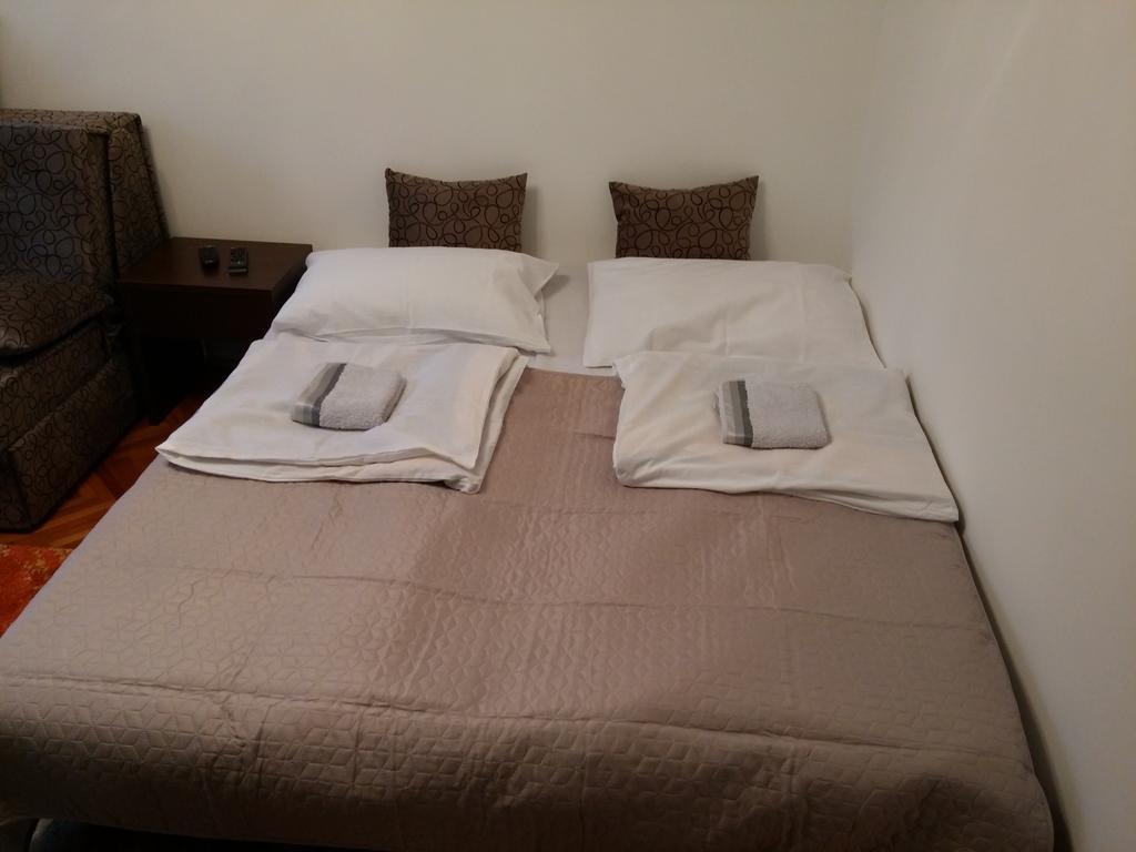 Apartman Sutjeska تجينتيستيه المظهر الخارجي الصورة